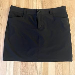 Eddie Bauer Adventurer 2.0 Black Skort Sz-12